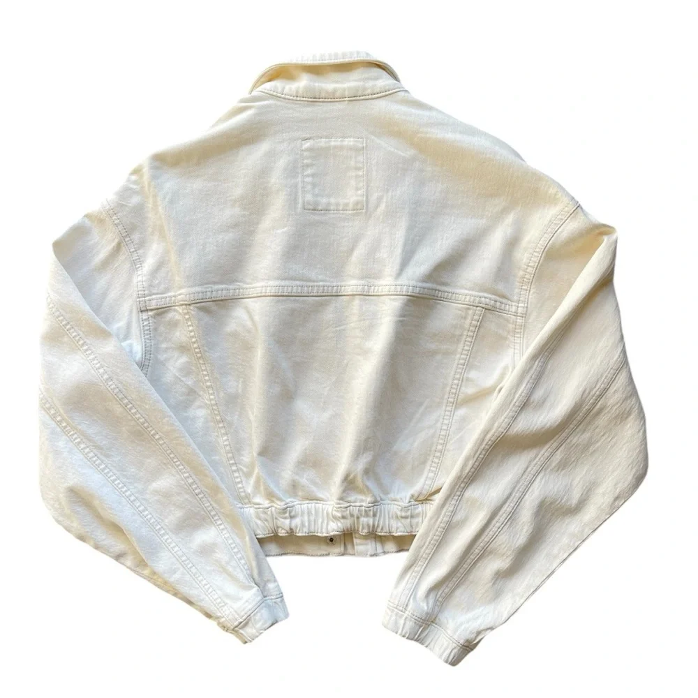 Abercrombie & Fitch Off White Cropped Denim Trucker Jacket - Picture 3 of 4